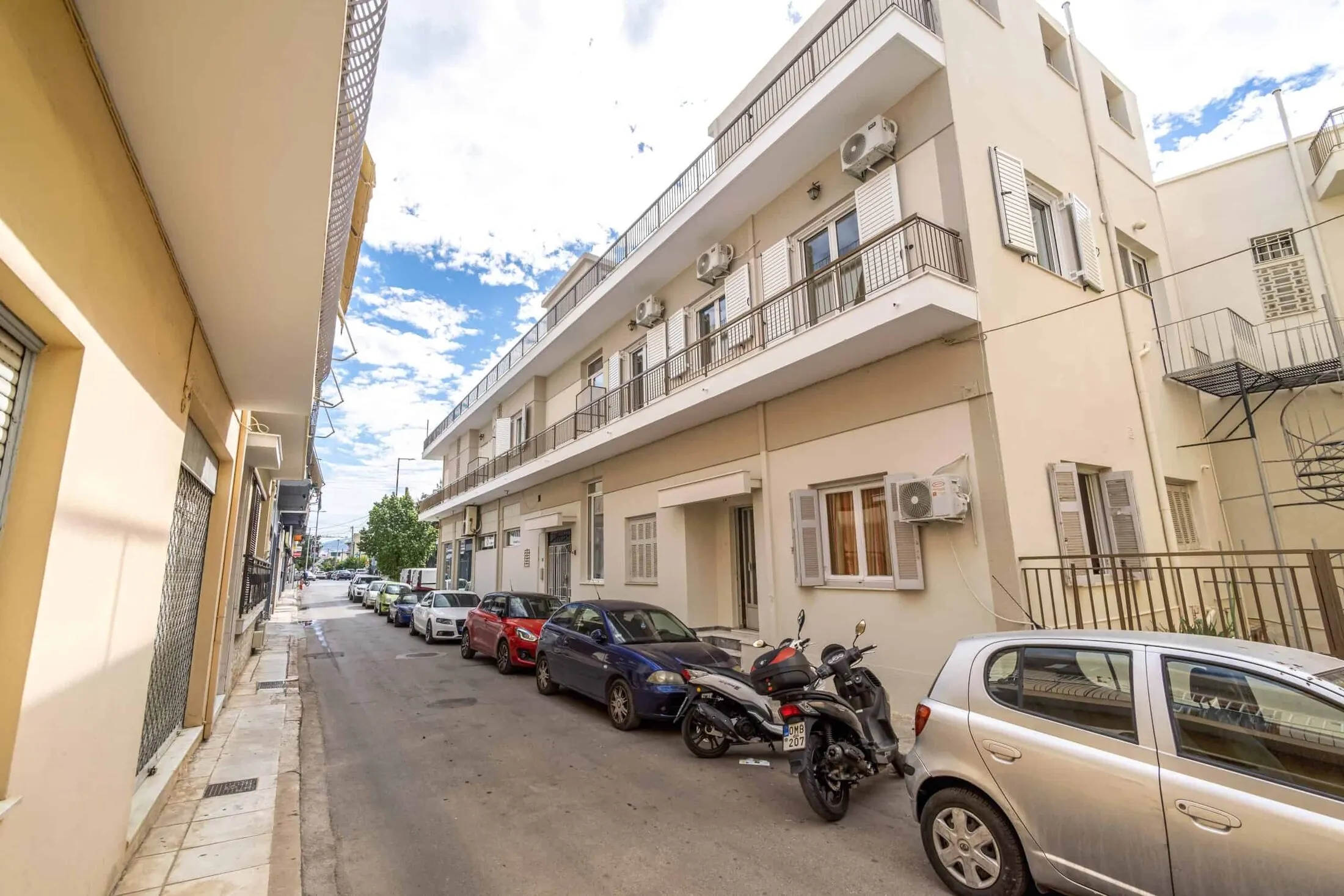 Peristeri — image 11